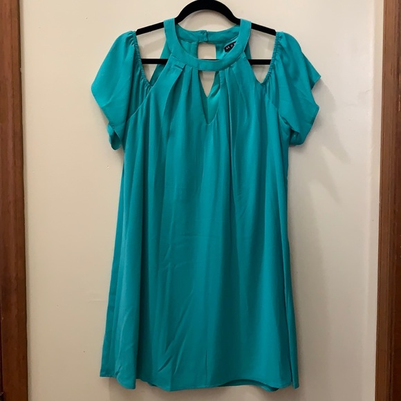 Dress - Picture 1 of 10